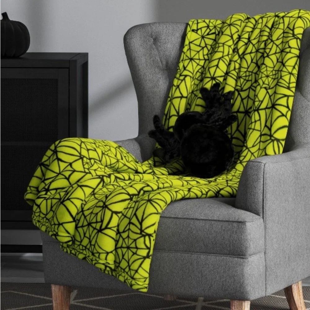 Hyde & EEK! Boutique Spider Web Print Plush Halloween Lightweight Throw Blanket